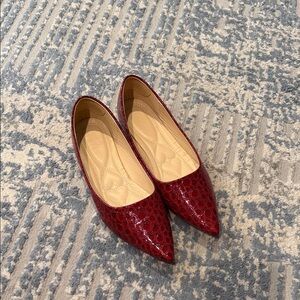 Women's Pointed Toe Quilted Ballet Flats - Red